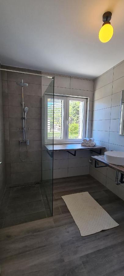איוואן דולץ Apartments Helena מראה חיצוני תמונה